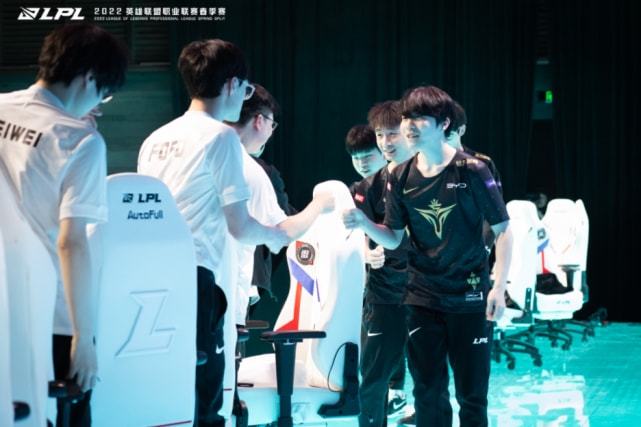 在外线连续 在外线连续